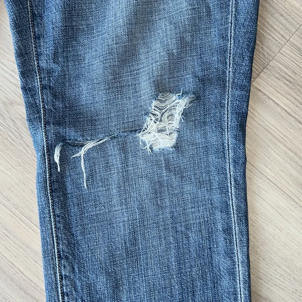 J Crew Vintage Matchstick Straight Leg Blue Jeans 31S Distressed Women’s Denim